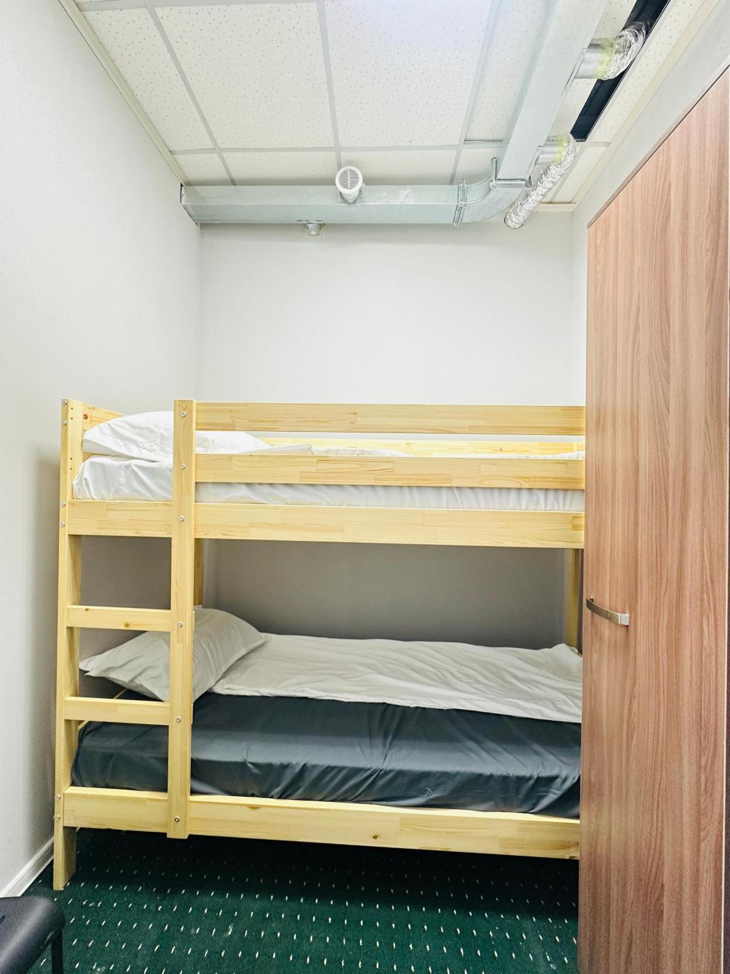 Center Capsule Hotel Almaty Exterior foto